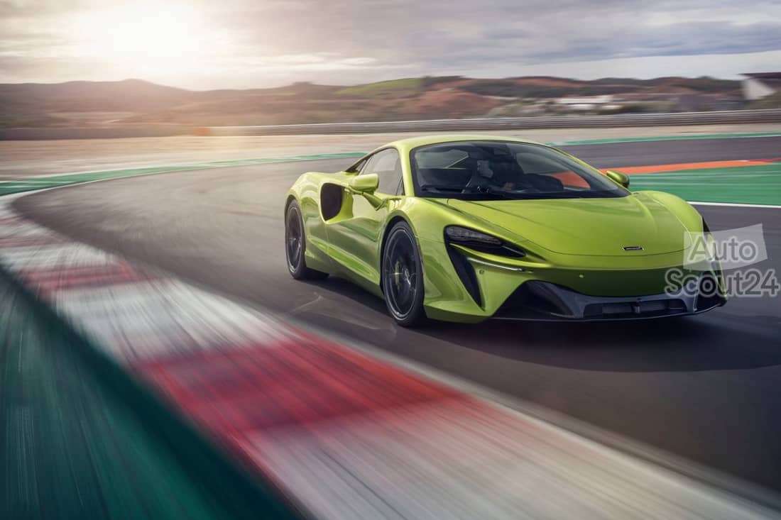 McLaren Artura PHEV