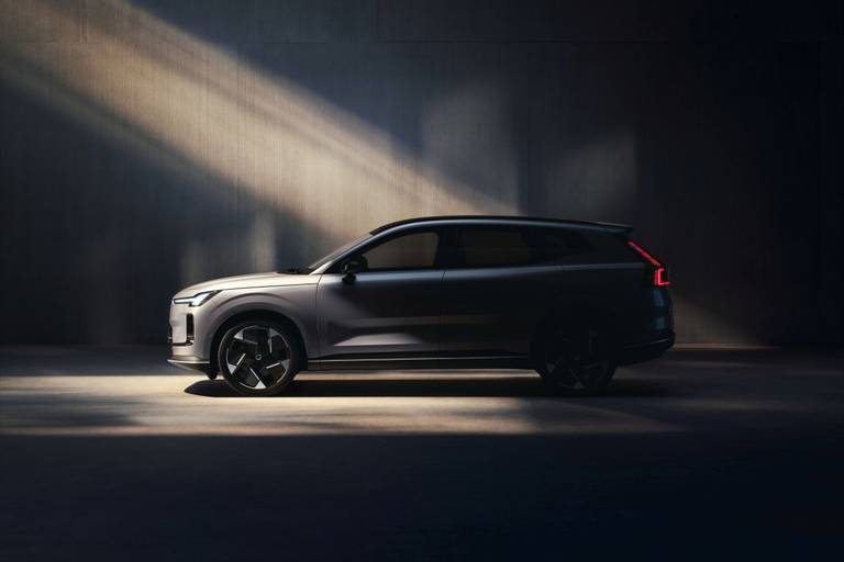 volvo-xc70-2026 (2)