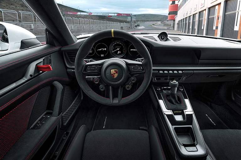 911 GT3 RS 2022 interior (6)