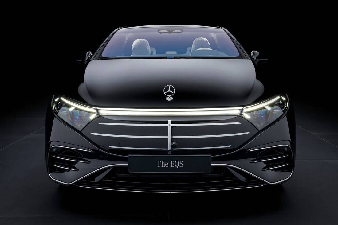 Mercedes-Benz-EQS-2025-1600-08