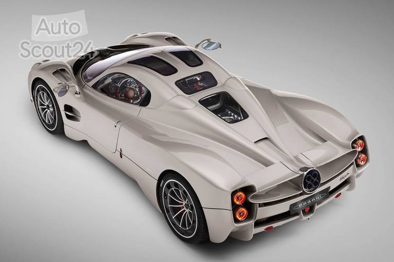 Pagani-Utopia-2023-1600-05