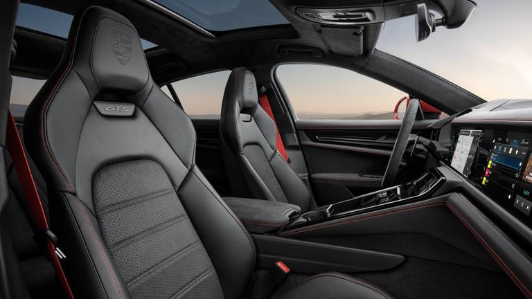 PORSCHE-PANAMERA-GTS-2024 (8)