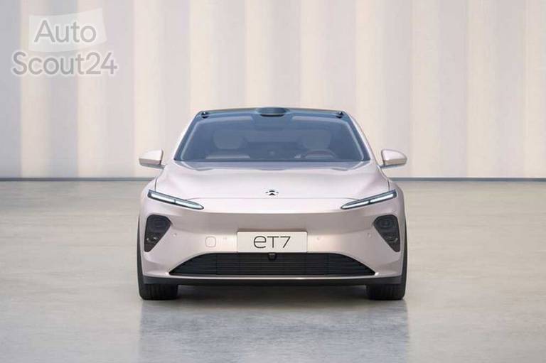 NIO-ET7-4