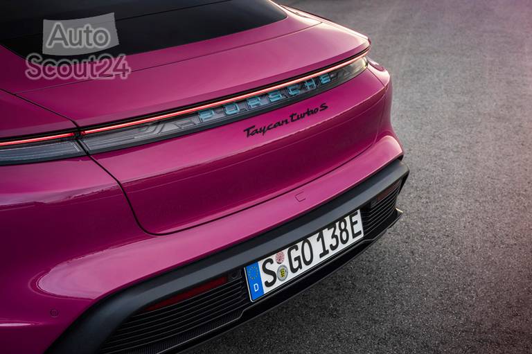 porsche-taycan-2022 (3)