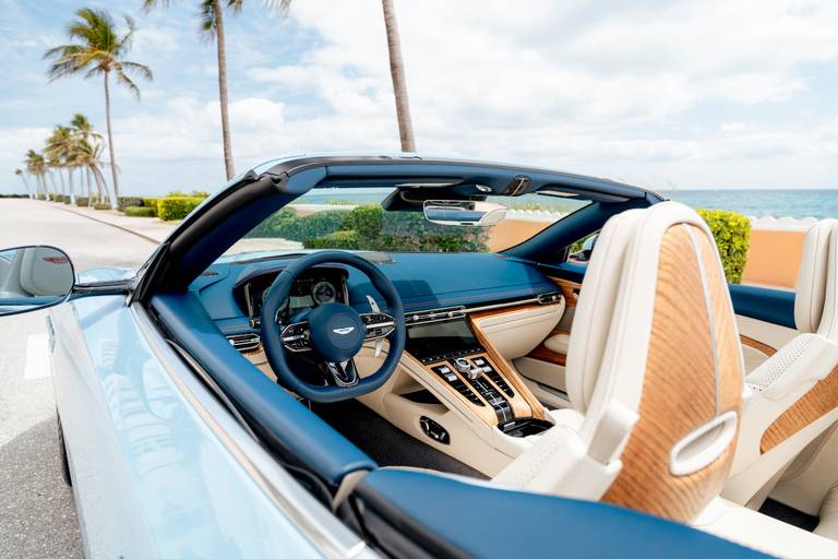 Aston Martin DB12 Volante - Palm Beach Edition 12
