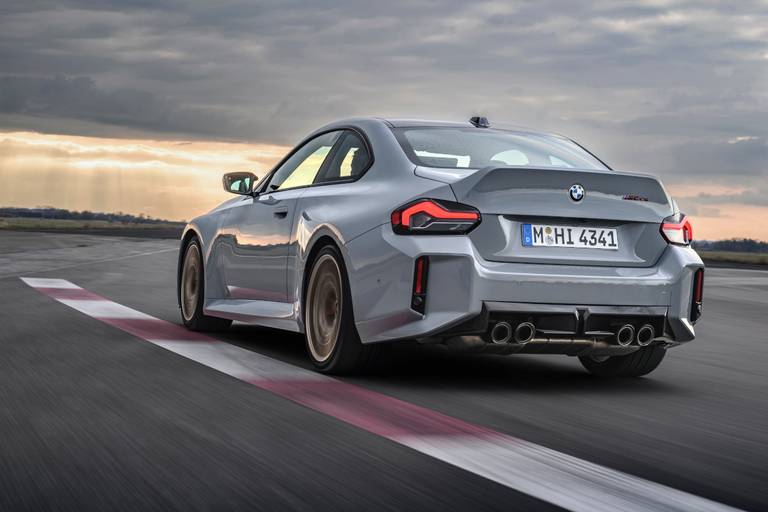 BMW-m2-cs-2025 (23)