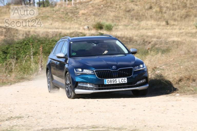 prueba-skoda-superb-scout-54