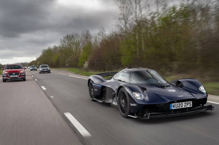 Aston Martin Valkyrie 1-jpg