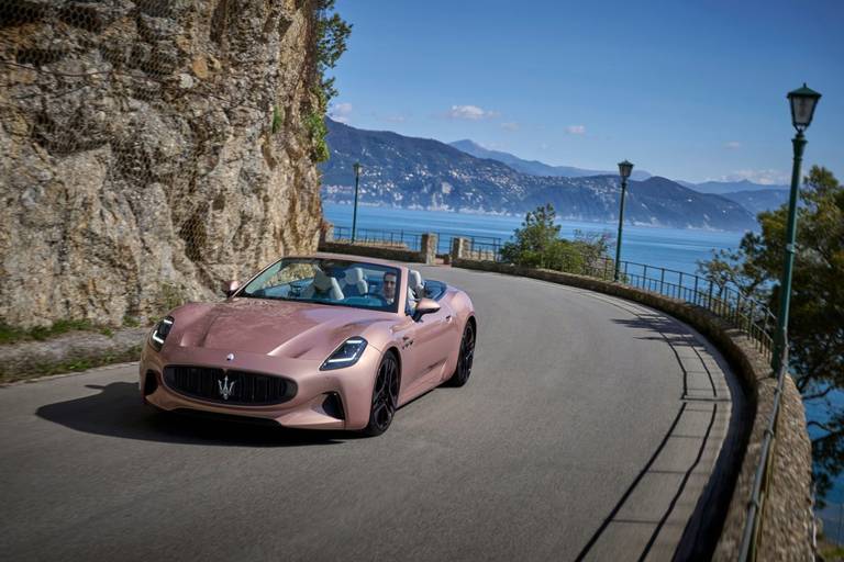 Maserati-GranCabrio-Folgore-2024-deportivo-electrico (7)