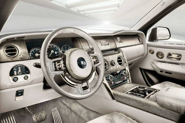 Rolls-Royce-cullinan-Carlex-Himalaya-Collection (3)