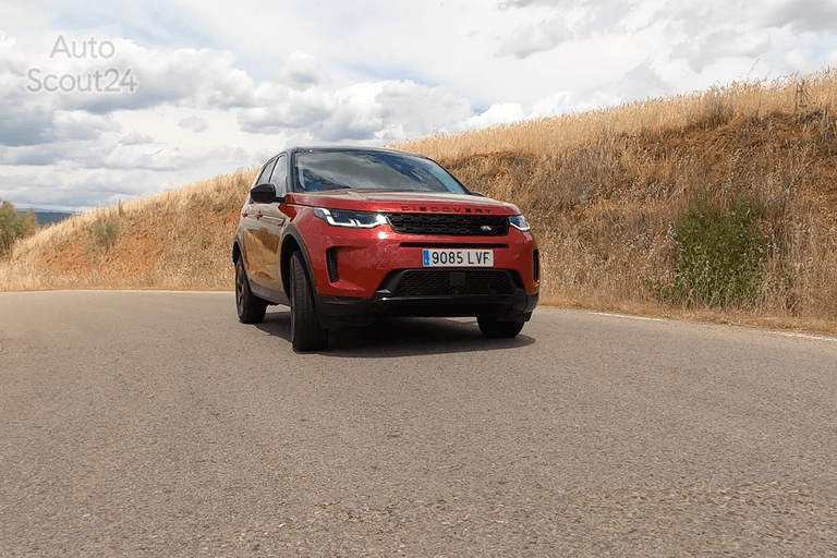 3 LR discovery sport p300e