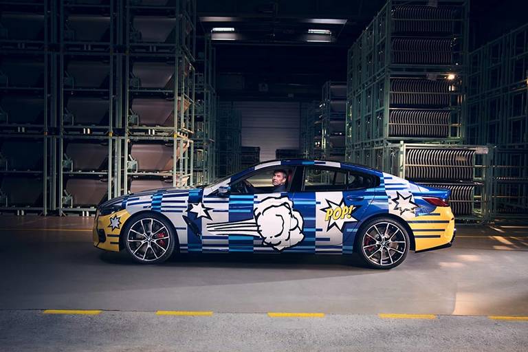 bmw-serie-8-art-car-jeff-koons-2022-(6)