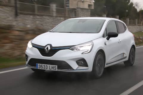 Prueba del Renault Clio E-TECH: el que la sigue, la consigue