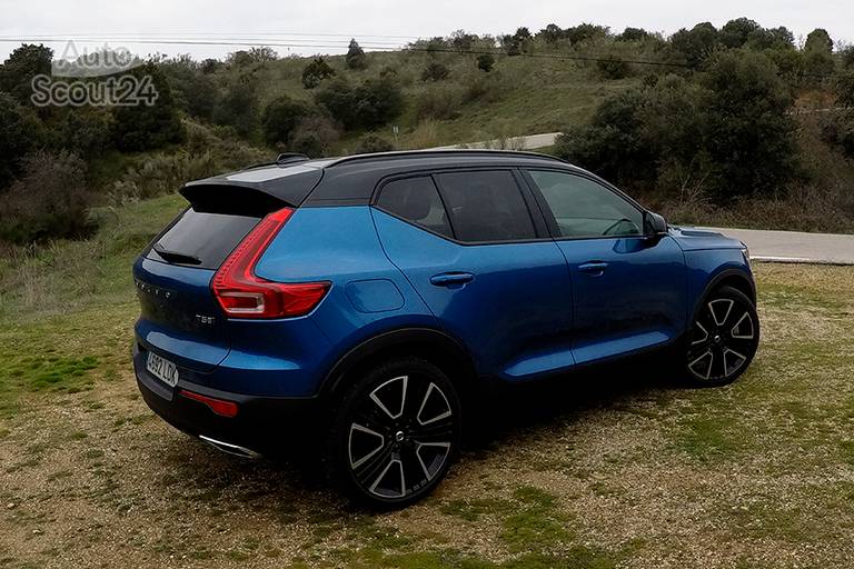 Volvo XC 40 T5 híbrido 262 CV año 2021 