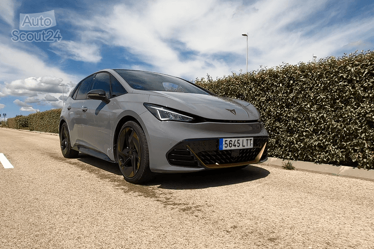 VIDEO  Prueba Cupra Born 204 CV 58 kWh: urbano divertido y poco más -  AutoScout24