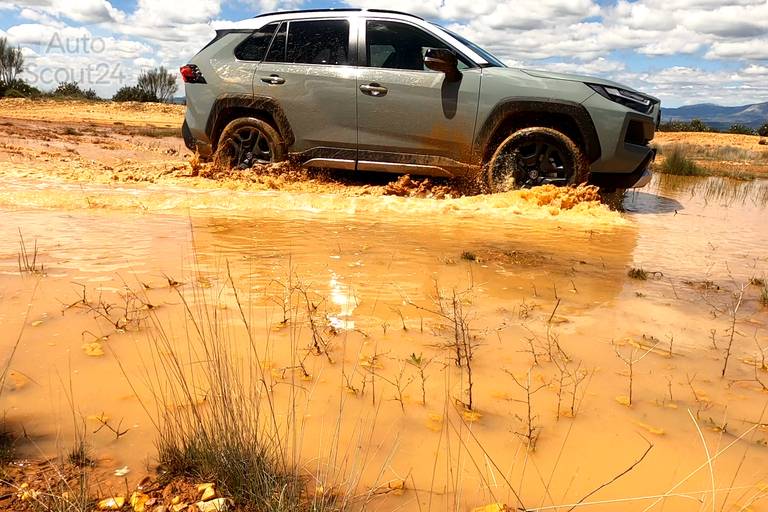 toyota rav 4 hybrid rodando4