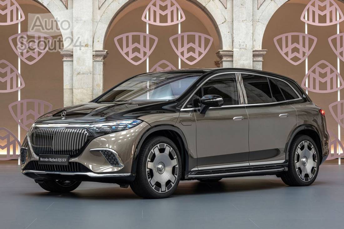 Mercedes-Benz-EQS SUV Maybach-2024-1600-05