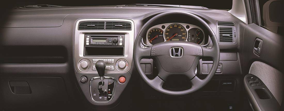 honda-stream-interior