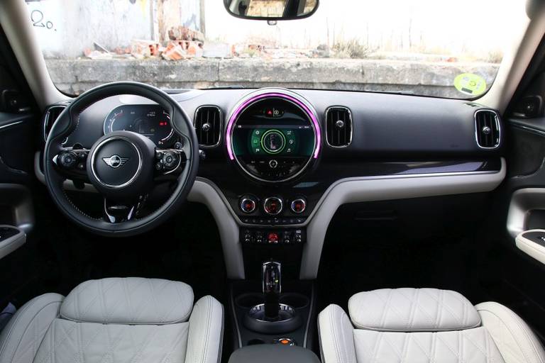 compa-mini-countryman-35