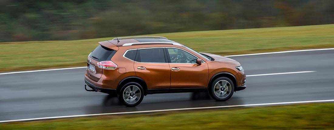 nissan-x-trail-side