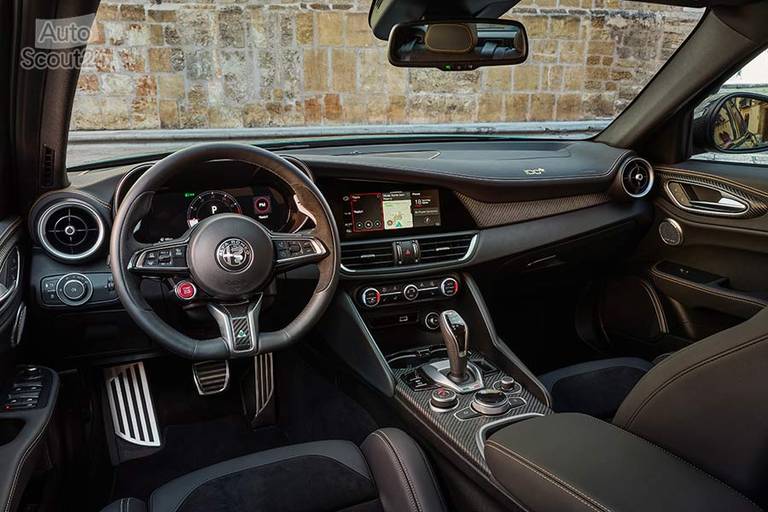 Alfa Romeo-Giulia-Stelvio-Q-100°anniversary-2023 (1)