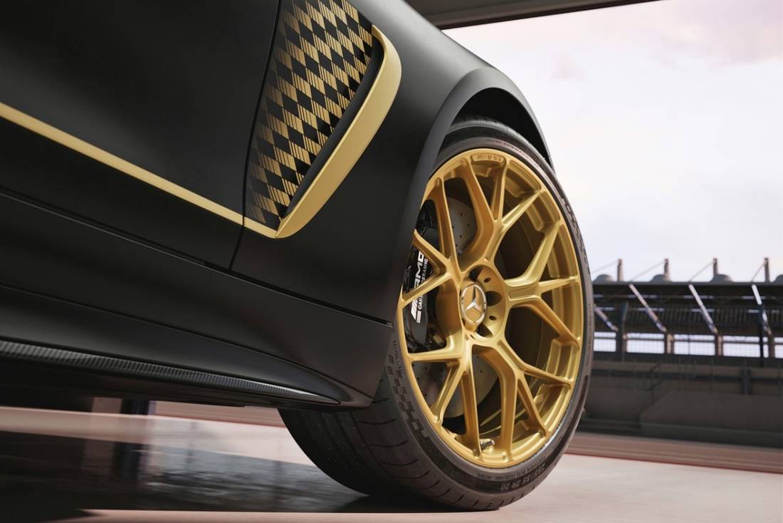 mercedes-amg-gt-apxgp-edition-2025 (2)