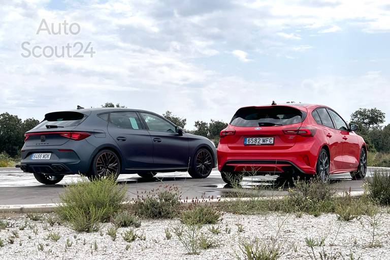 Ford Focus ST vs CUPRA LEon (13)