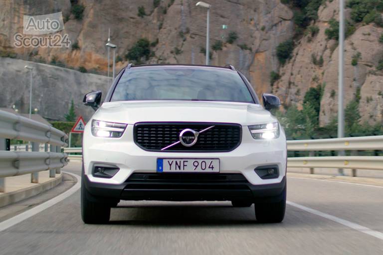 Volvo XC 40 T5 híbrido 262 CV año 2021 