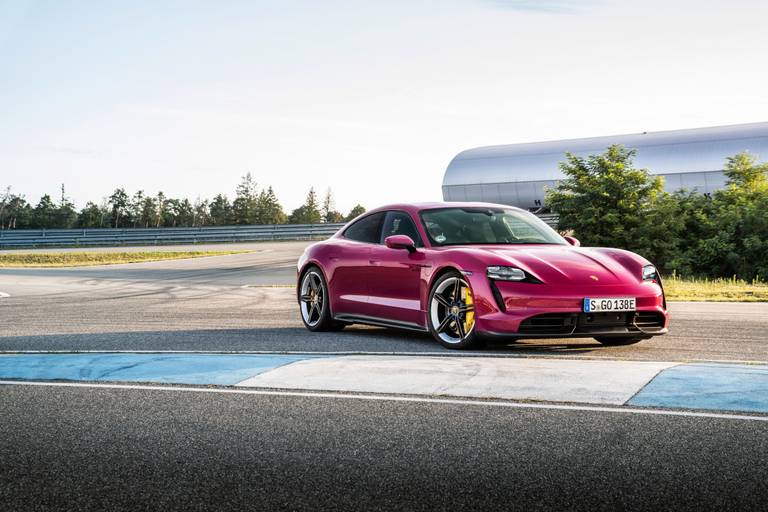 Porsche-Taycan-Turbo-S