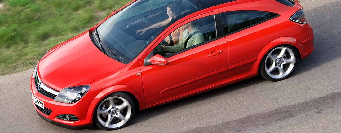 Grandes coches que no triunfaron: Opel Astra J GTC