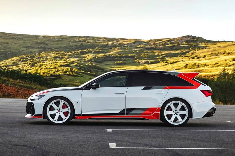 Audi-RS6 Avant GT-2024 lateral