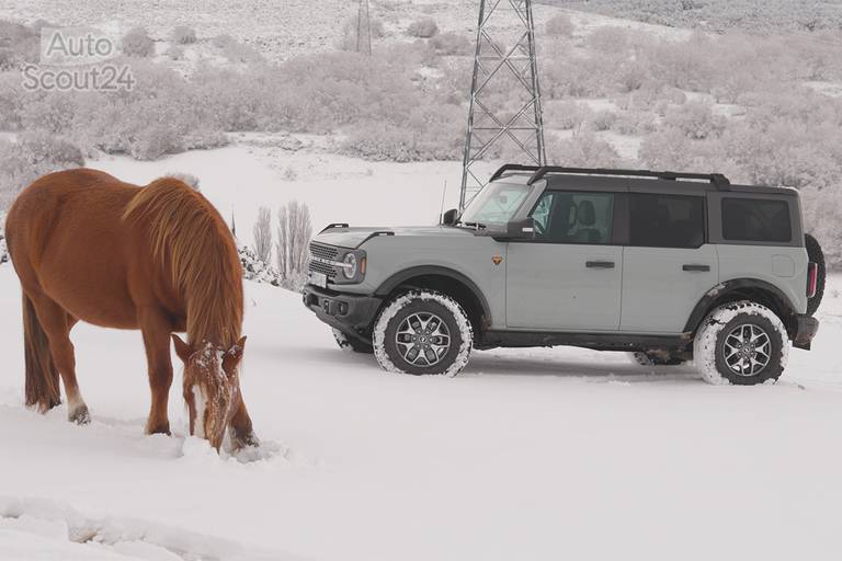 Ford-Bronco-2024-nieve (5)