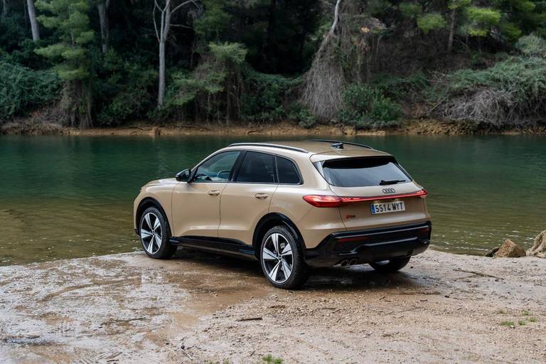audi-q5-2025 (15)