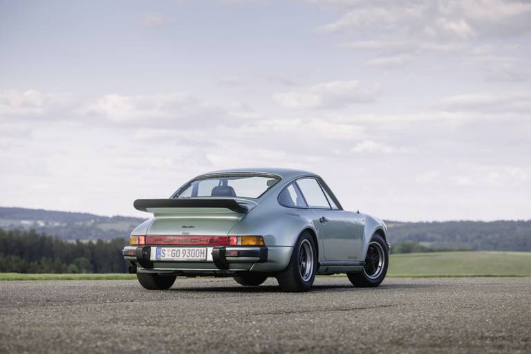 Porsche-911-3 (2)