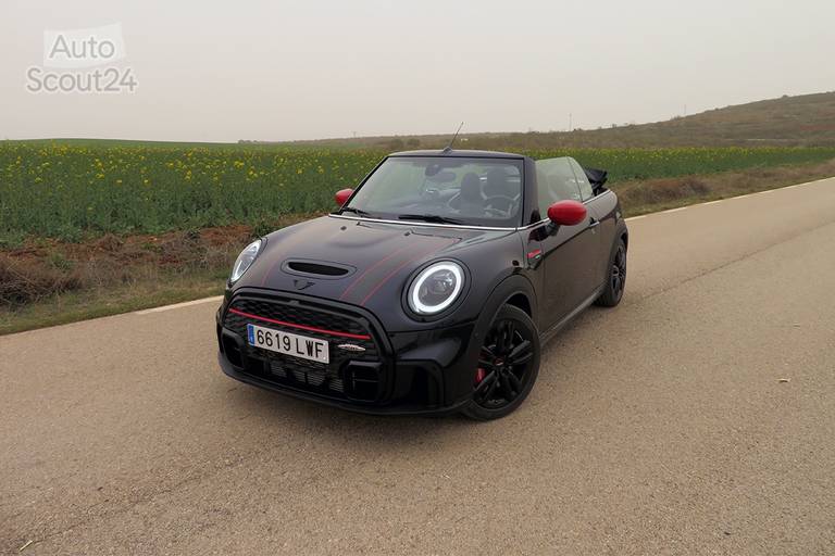 1 mini cabrio jcw apertura