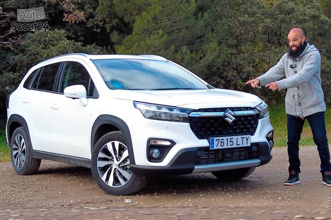 Suzuki-s-cross-2023-review-autsocut24