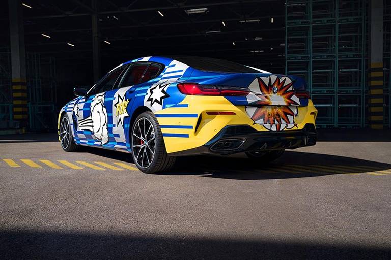 bmw-serie-8-art-car-jeff-koons-2022-(3)