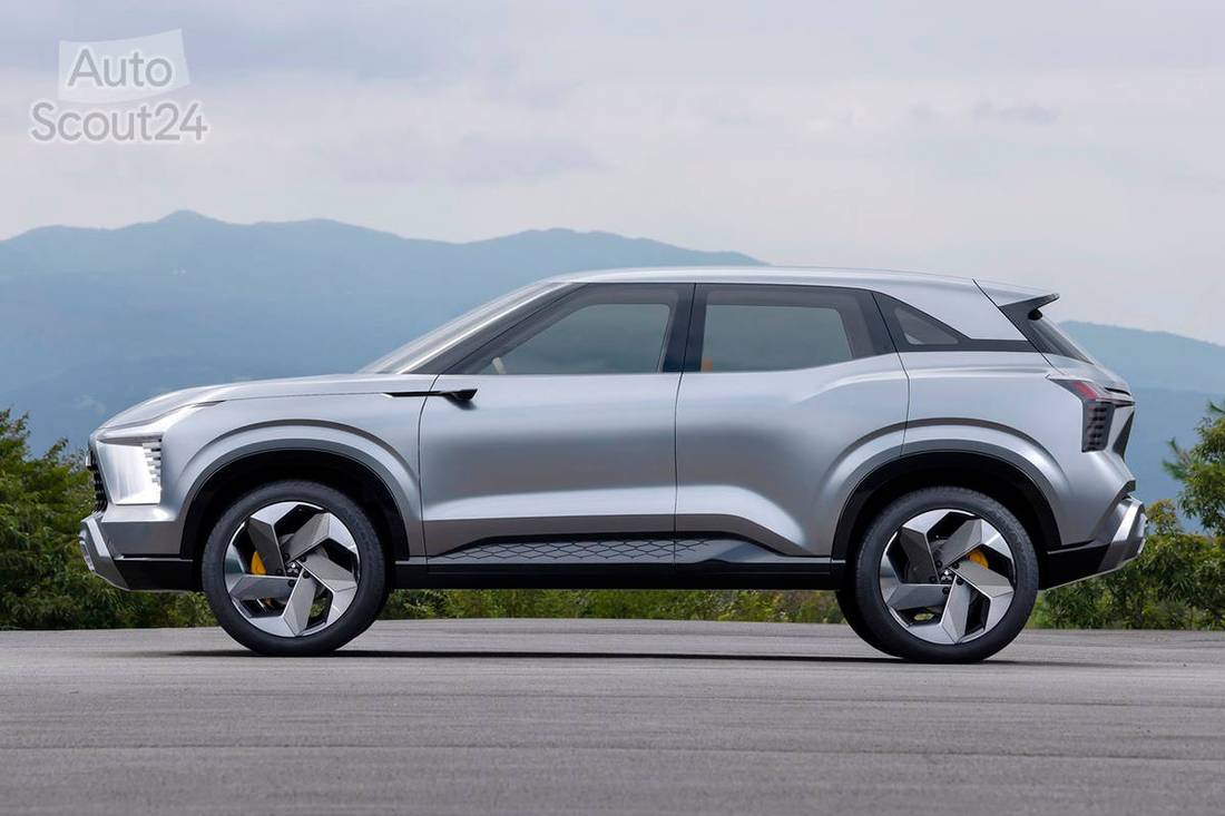 Mitsubishi-XFC Concept-2022 (11)