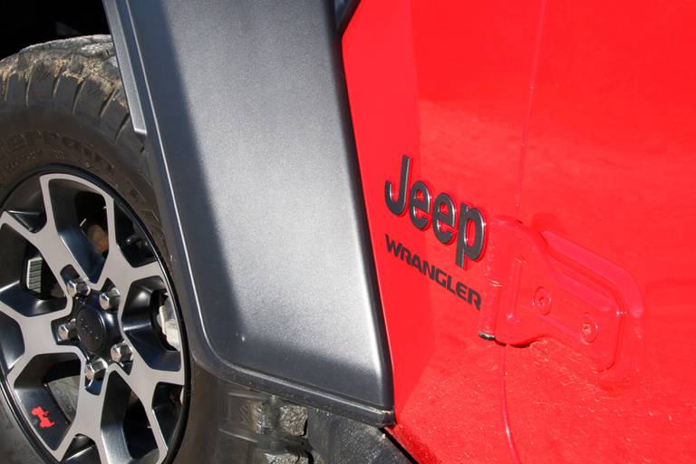 jeep-wrangler-rubicon-02