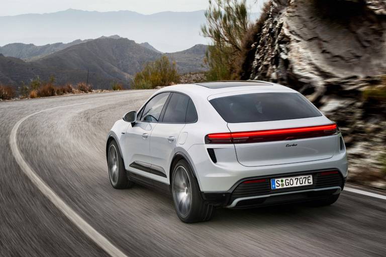 Porsche-macan-2024-suv-electrico