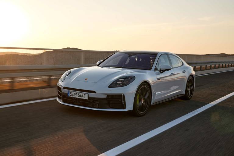 porsche-panamera-phev-2024-autoscout24 (2)