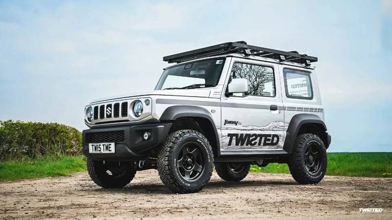 Suzuki-jimny-twisted-2023-autoscout24 (2)