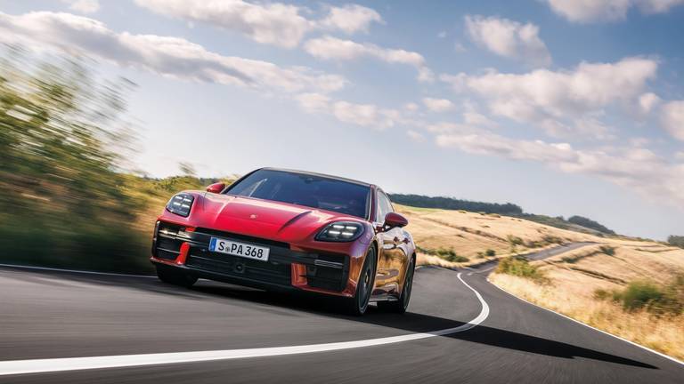PORSCHE-PANAMERA-GTS-2024 (5)