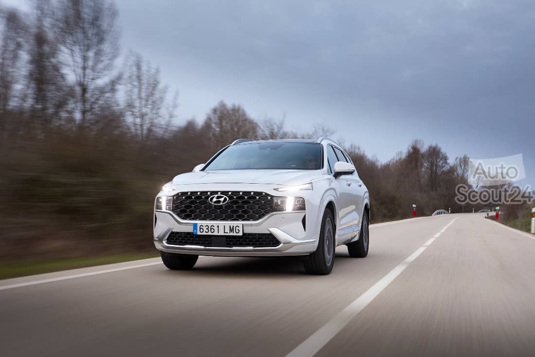 Probamos el nuevo Hyundai Santa Fe 2021, un SUV de 7 plazas que mira hacia lo 'premium'