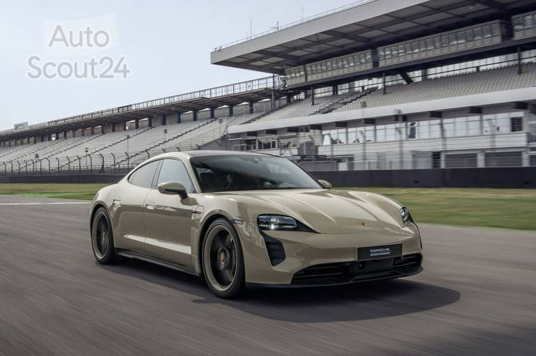 2022-Porsche-Taycan-GTS-Hockenheimring-Edition-1
