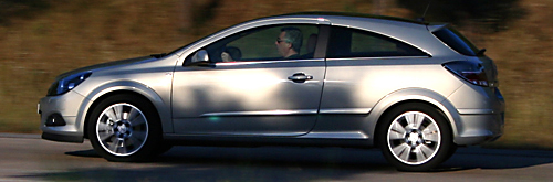 Prueba: Opel Astra 1.9 CDTi Panorámico – Capricho controlado por el viento