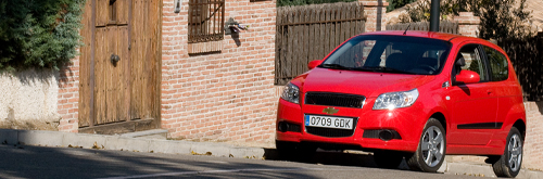 Prueba: Chevrolet Aveo 3p 1.4 16v LS – Urbano y asequible