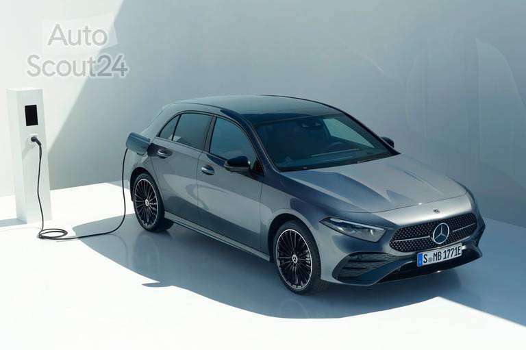 Mercedes-Benz-A-Class-2023-1600-02