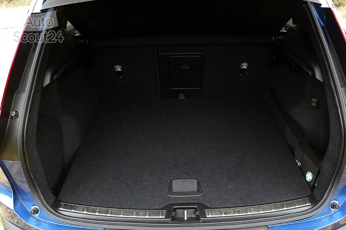 Volvo XC 40 T5 híbrido 262 CV año 2021 